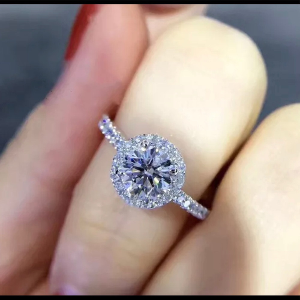 Silver CZ Round Stone Wedding Engagement Ring - Picture 4 of 8